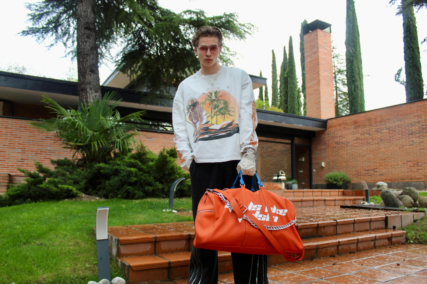 ILLUSION ORANGE TRAVEL BAG