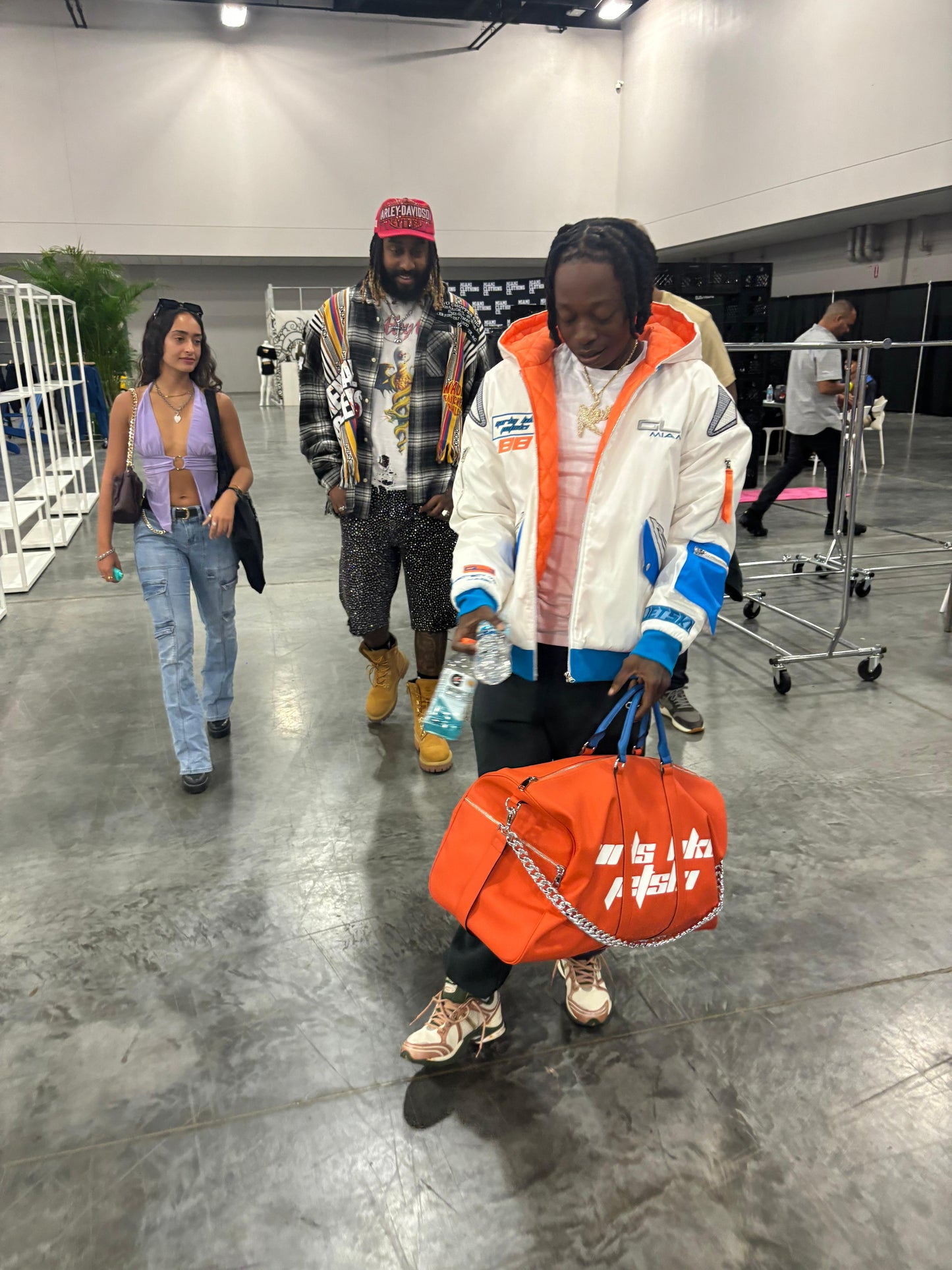ILLUSION ORANGE TRAVEL BAG